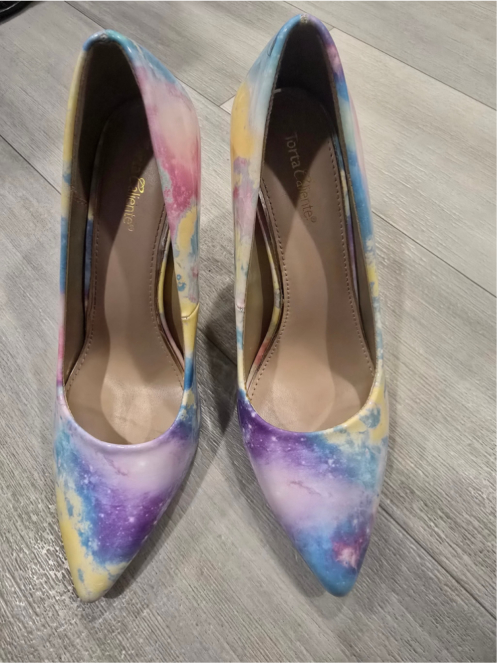 Women's Torta Caliente Multicolor Galaxy Print Pointed Toe Heels Size 7.5